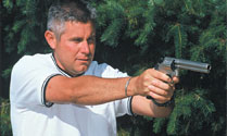 Smith and Wesson 177 gas-powered Revolvers